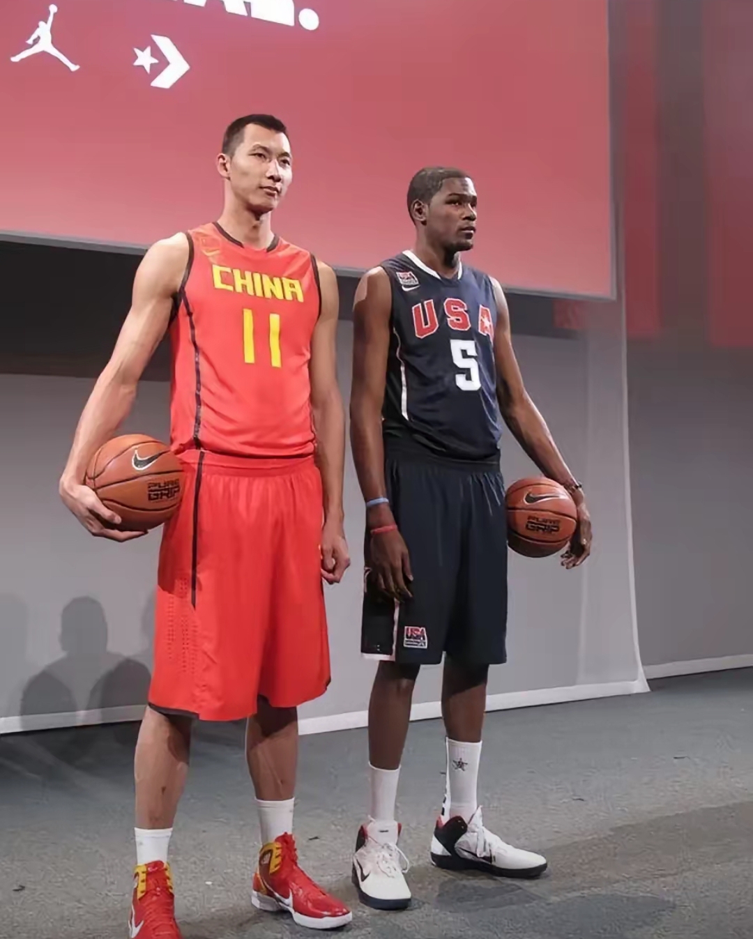  杜兰特关键节点回归赛场，中国队带队取胜！